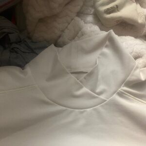 Columbia woman’s Omni shade jacket